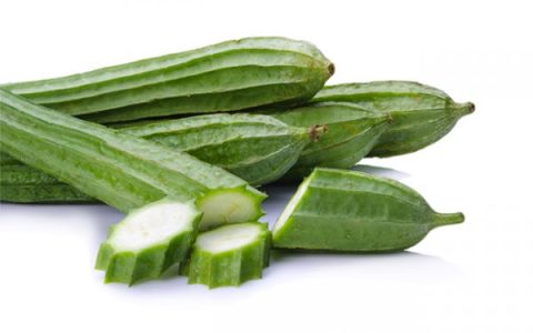 紫菜丝瓜瘦肉汤清淡不失营养 紫菜丝瓜瘦肉汤：清爽养身的美味汤品