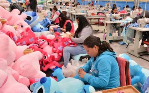 去墨西哥打工一个月挣多少钱合适 中国人去墨西哥工作安全吗
