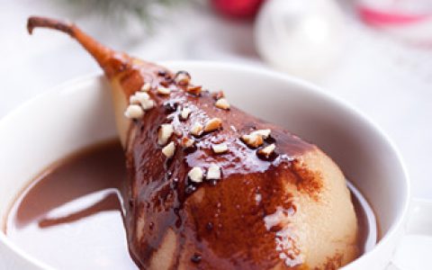 橄榄雪梨炖瘦肉滋阴润燥适合冬季食用