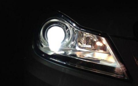 汽车卤素灯可以改led灯吗影响审车吗 卤素灯和led灯的优缺点