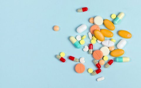2024年最近爆发的咳嗽吃啥药管用？专家推荐3种药物缓解咳嗽