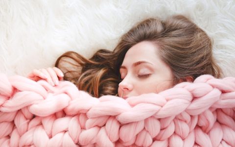 已婚女人梦见狐狸预兆解读：周公解梦聪慧灵性详解【已婚女人梦见一只白狐】