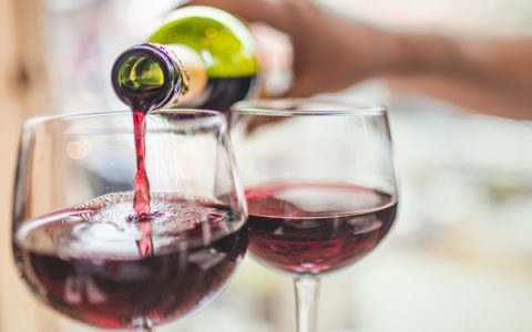 买酒必看：葡萄酒一线产区与二线产区标准图详解及选购指南【葡萄酒葡萄的选择】