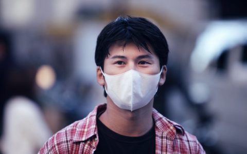 4岁女孩高烧40℃腿疼确诊甲流 专家紧急提醒