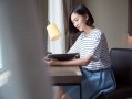 亚洲一线二线三线品牌精华液久久为何要避开伤口（受损皮肤屏障与成分渗透关系）