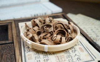 厚朴有4大功效与作用，但不宜随便吃，这三类人群需禁忌