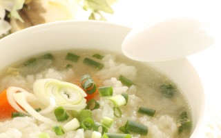 传统腊八粥的8种材料是什么？黑米、核桃、红枣是否都属温补食材