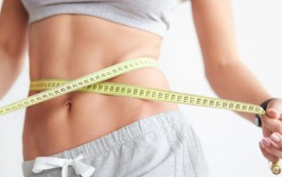 怎样肚子才能变瘦，综合方法打造平坦小腹