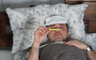 水银体温计网上已“炒疯”，水银体温计和电子体温计究竟有何不同？