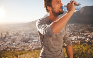 为什么国外不提倡喝热水?了解原因，拓宽健康认知视野！