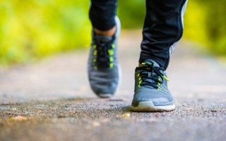 走路快和走路慢哪个对心脏更好？科学步速与步数是护心关键