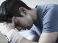 色愁愁久久久人愁愁久是什么意思？含义解析与心理健康指导