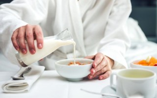 这3种不健康的早餐搭配别再吃了！很多人天天都在吃